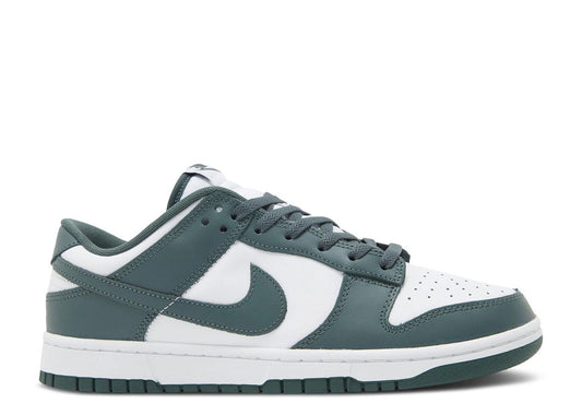 Nike Dunk Low "Vintage Green"